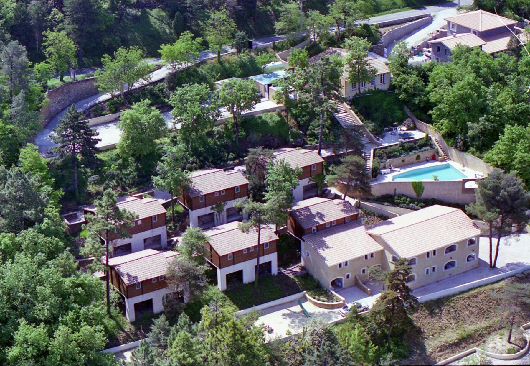 Pousterle De Sabran - Piscine & Hammam Apartment Exterior foto
