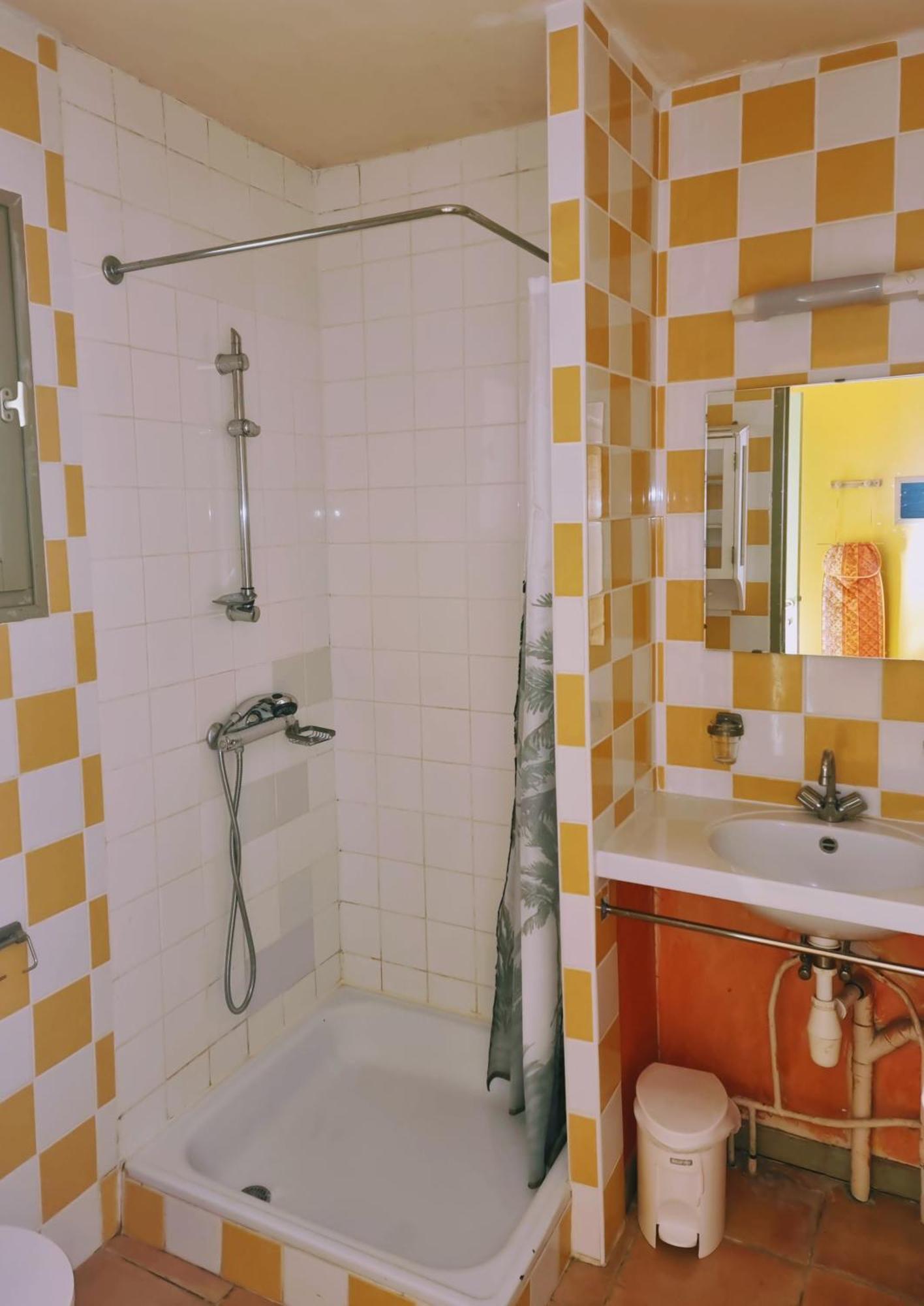 Pousterle De Sabran - Piscine & Hammam Apartment Cameră foto