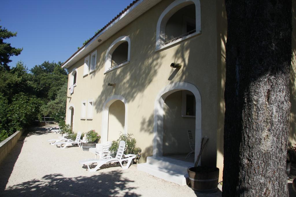Pousterle De Sabran - Piscine & Hammam Apartment Exterior foto